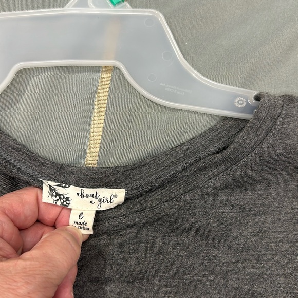 ABOUT A GIRL - Picture 2 of 3